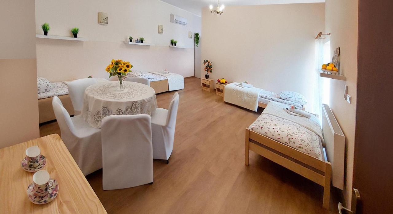 Apartamenty Gorki Male Tuszyn Luaran gambar
