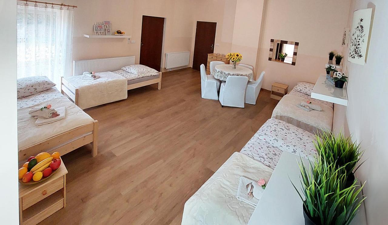 Apartamenty Gorki Male Tuszyn Luaran gambar