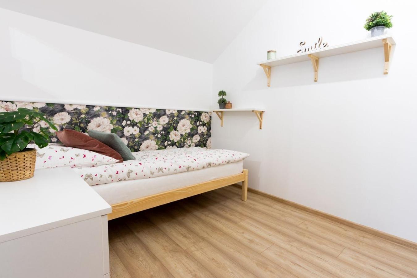Apartamenty Gorki Male Tuszyn Luaran gambar
